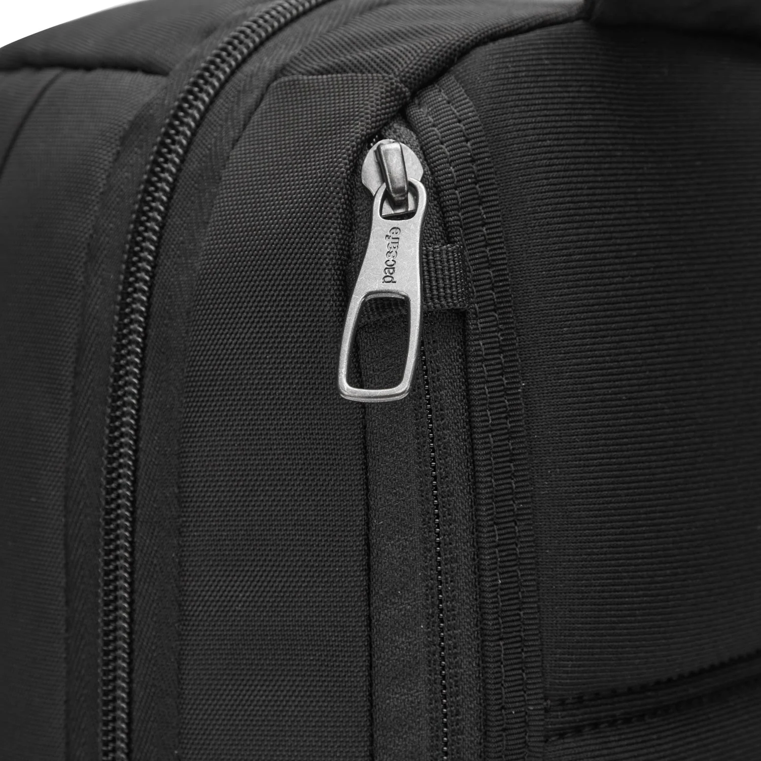Pacsafe® V anti-theft commuter backpack (Fits 13" / 16" Laptop) - Image 10
