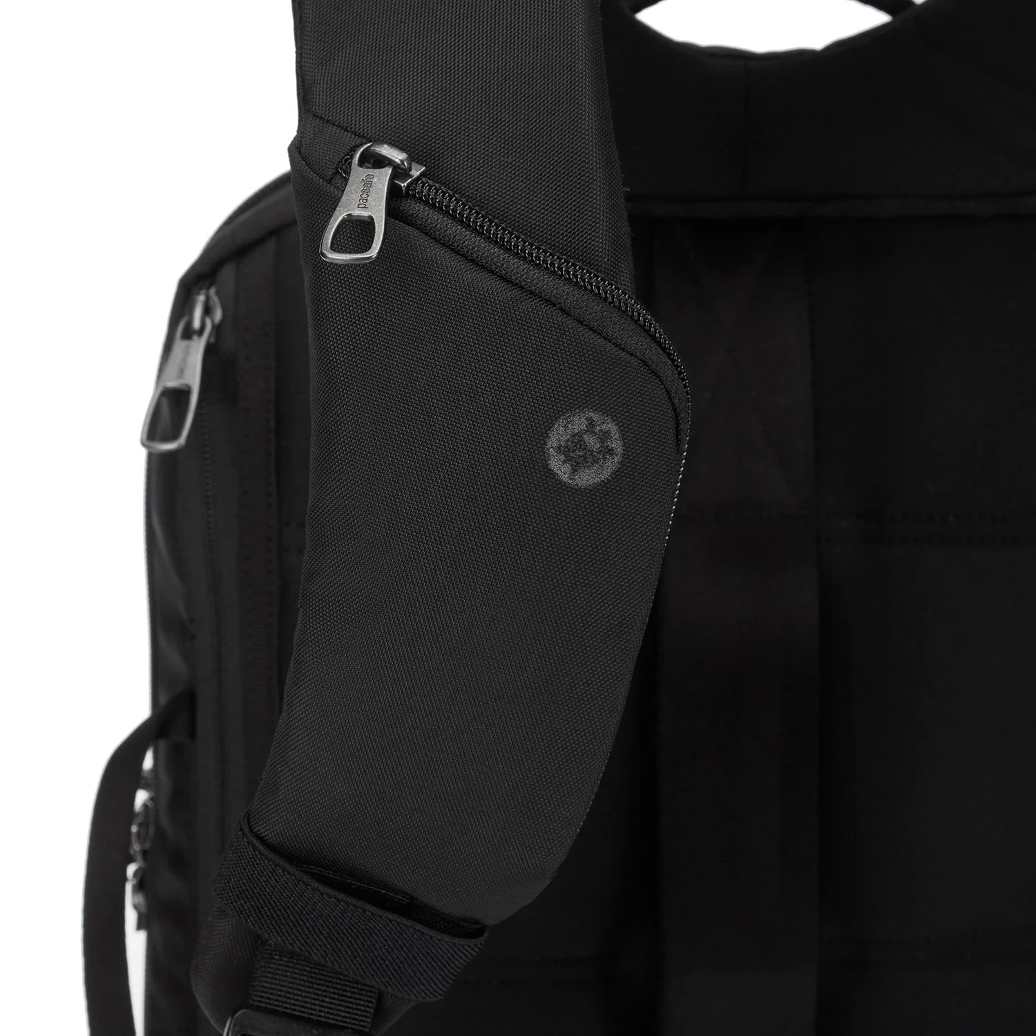 Pacsafe® V anti-theft commuter backpack (Fits 13" / 16" Laptop) - Image 20