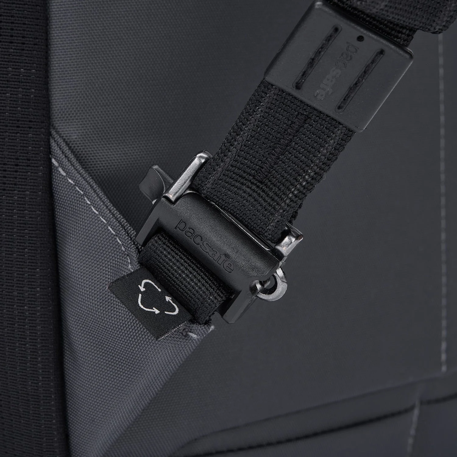 Pacsafe® EXP 28L Anti-Theft Backpack - Image 23