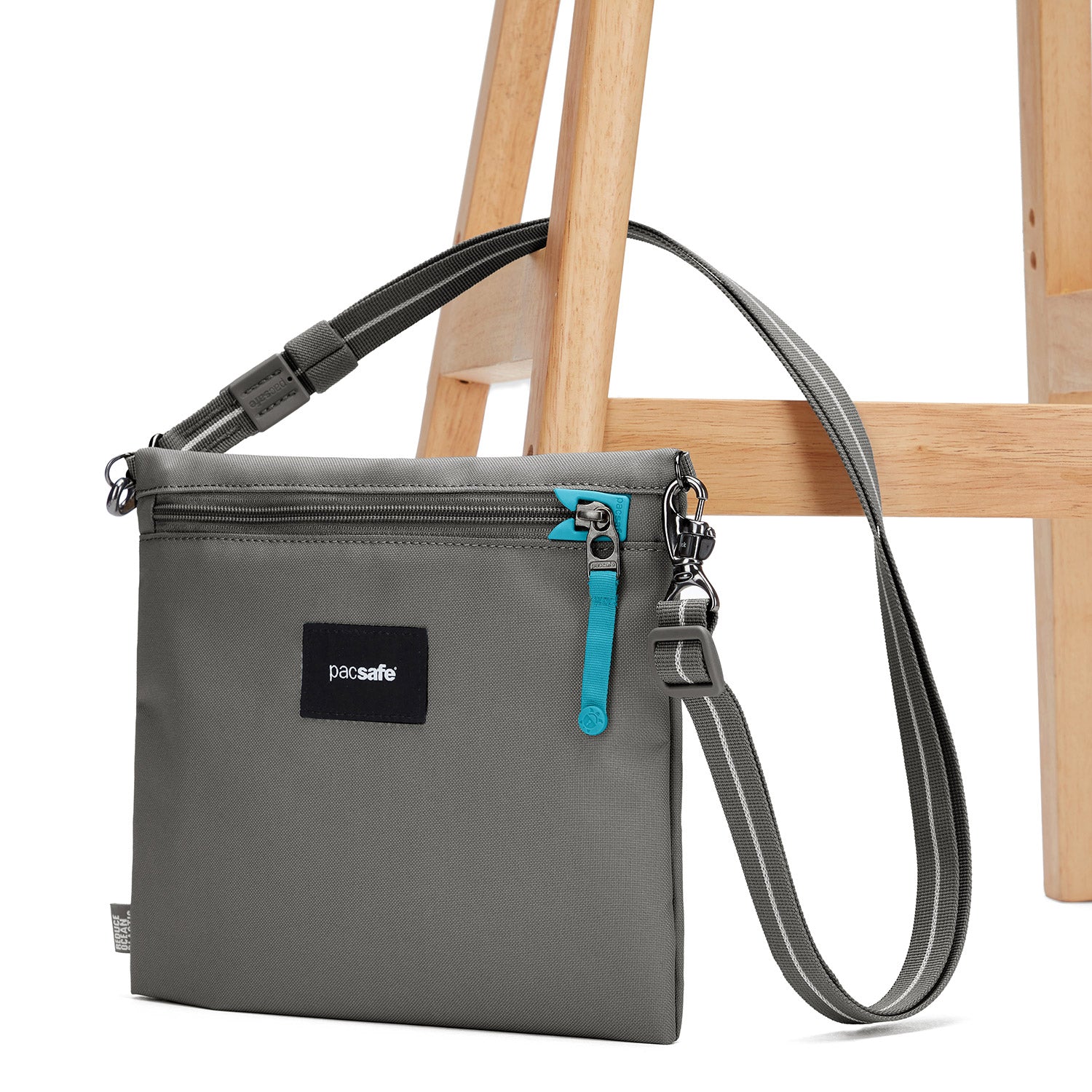 Pacsafe® GO anti-theft crossbody pouch - Image 31