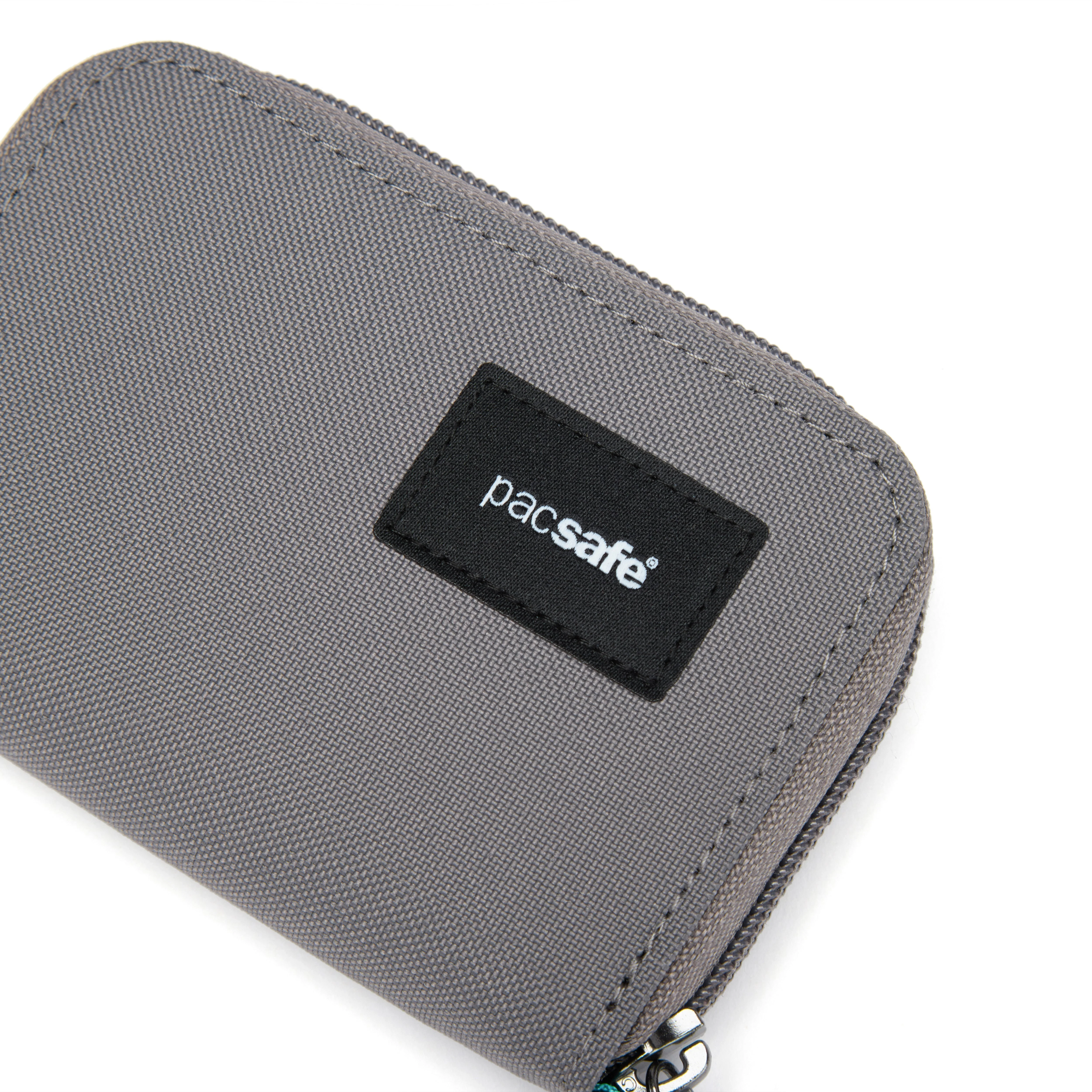 Pacsafe® RFIDsafe™ RFID blocking card wallet - Image 40