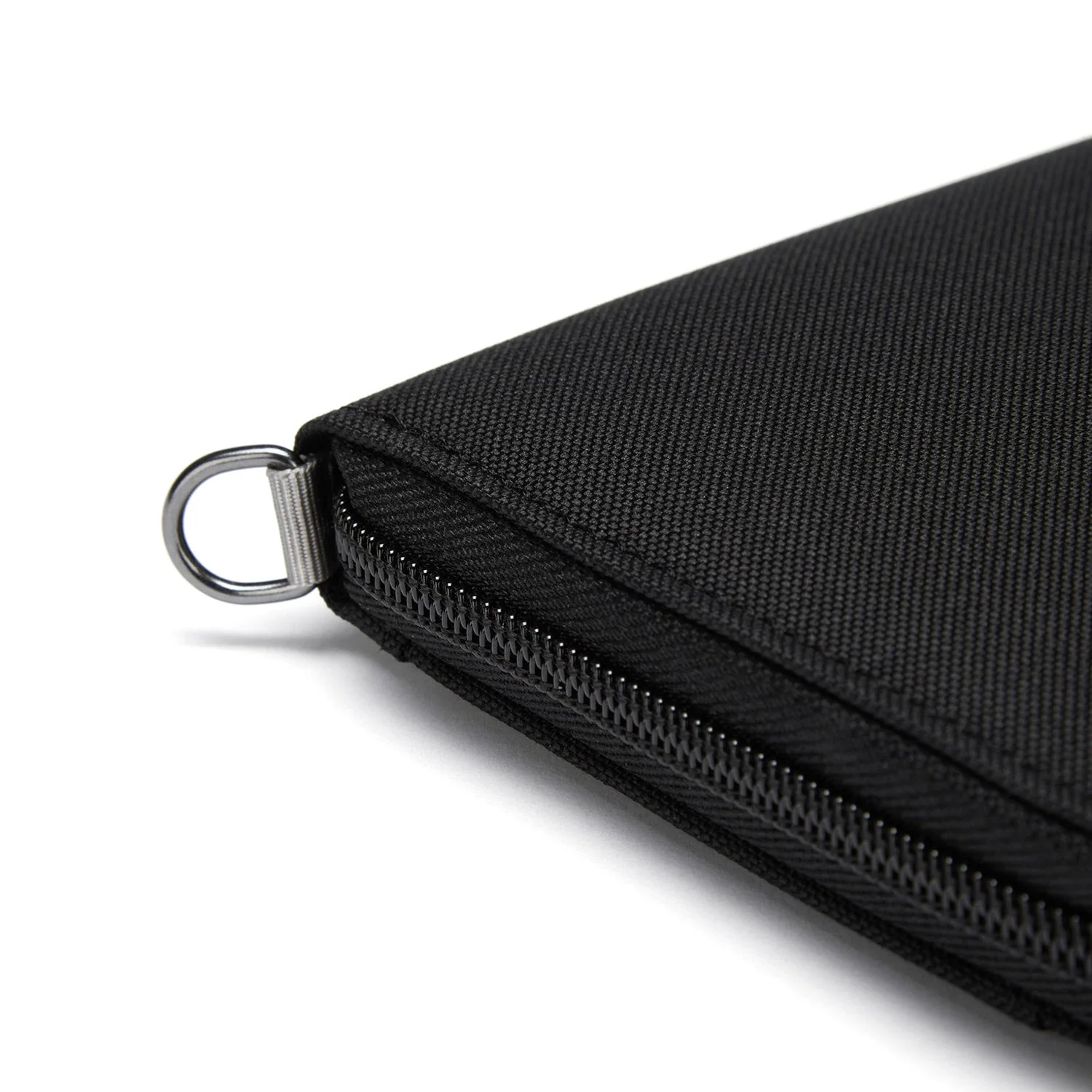 Pacsafe® RFIDsafe™ RFID blocking compact travel organizer - Image 28
