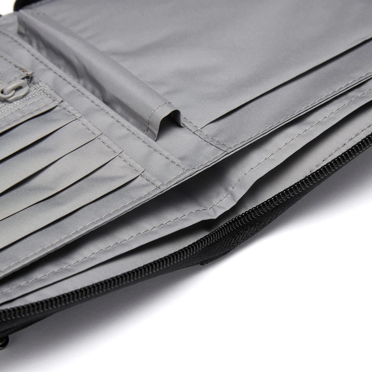 Pacsafe® RFIDsafe™ RFID blocking compact travel organizer - Image 31