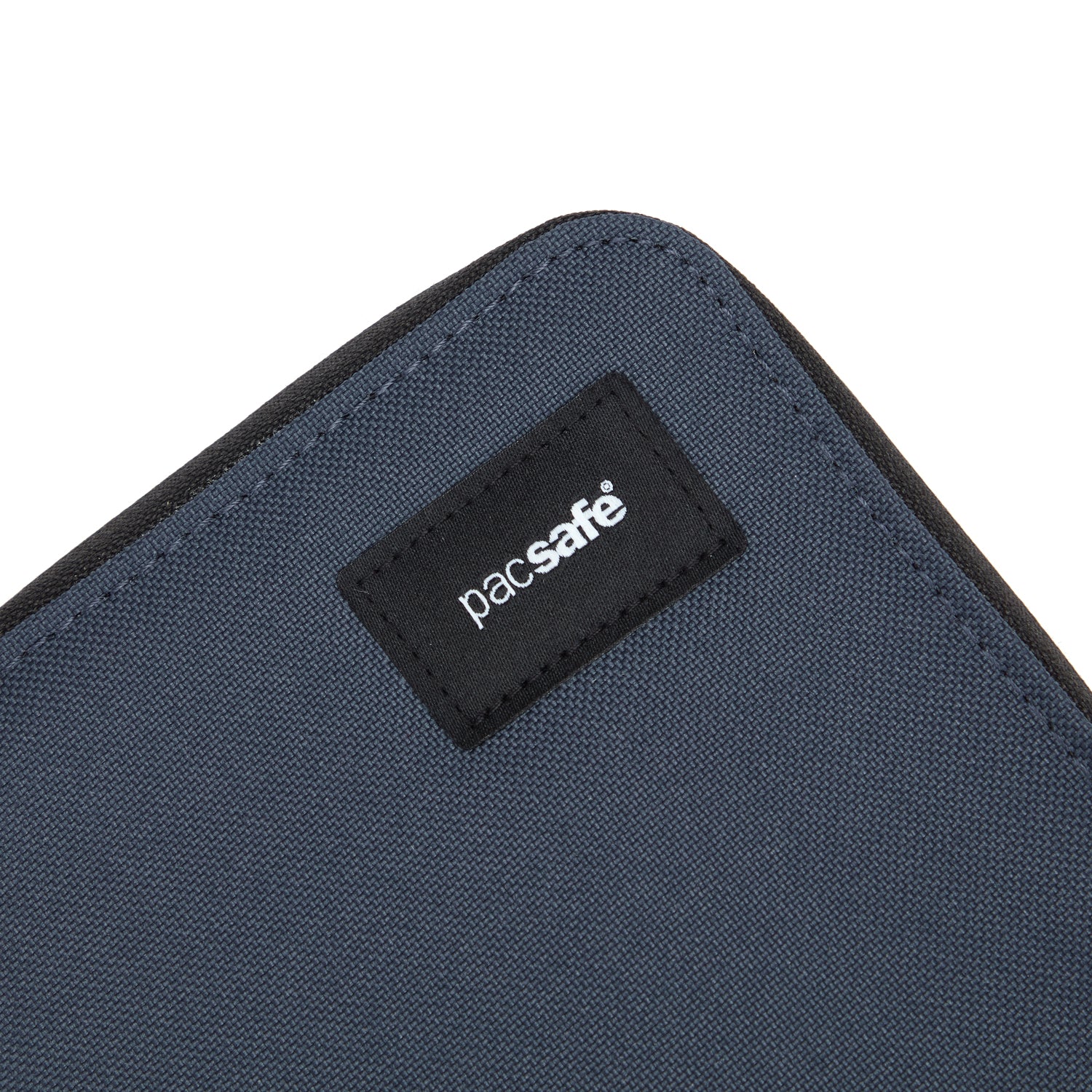 Pacsafe® RFIDsafe™ RFID blocking compact travel organizer - Image 6