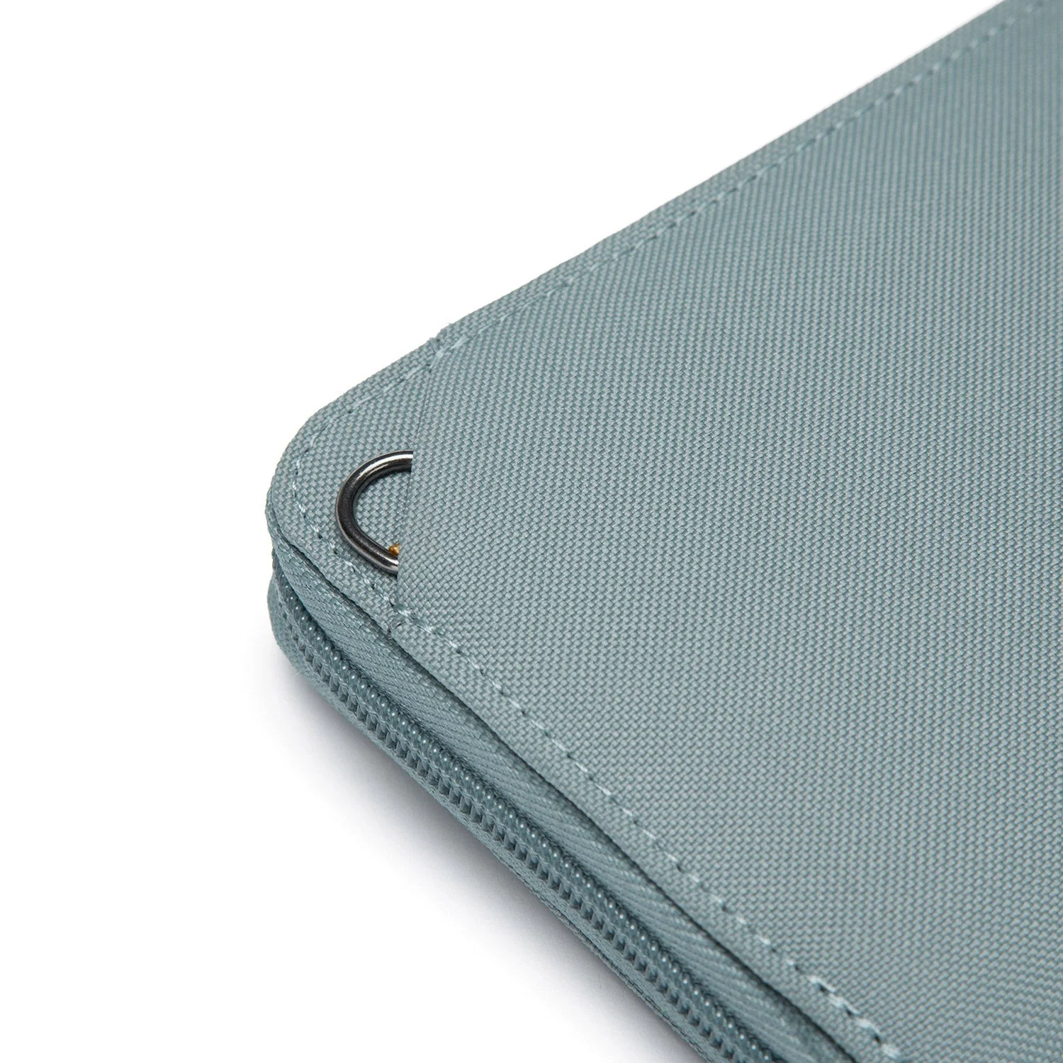 Pacsafe® RFIDsafe™ RFID blocking continental wallet - Image 30