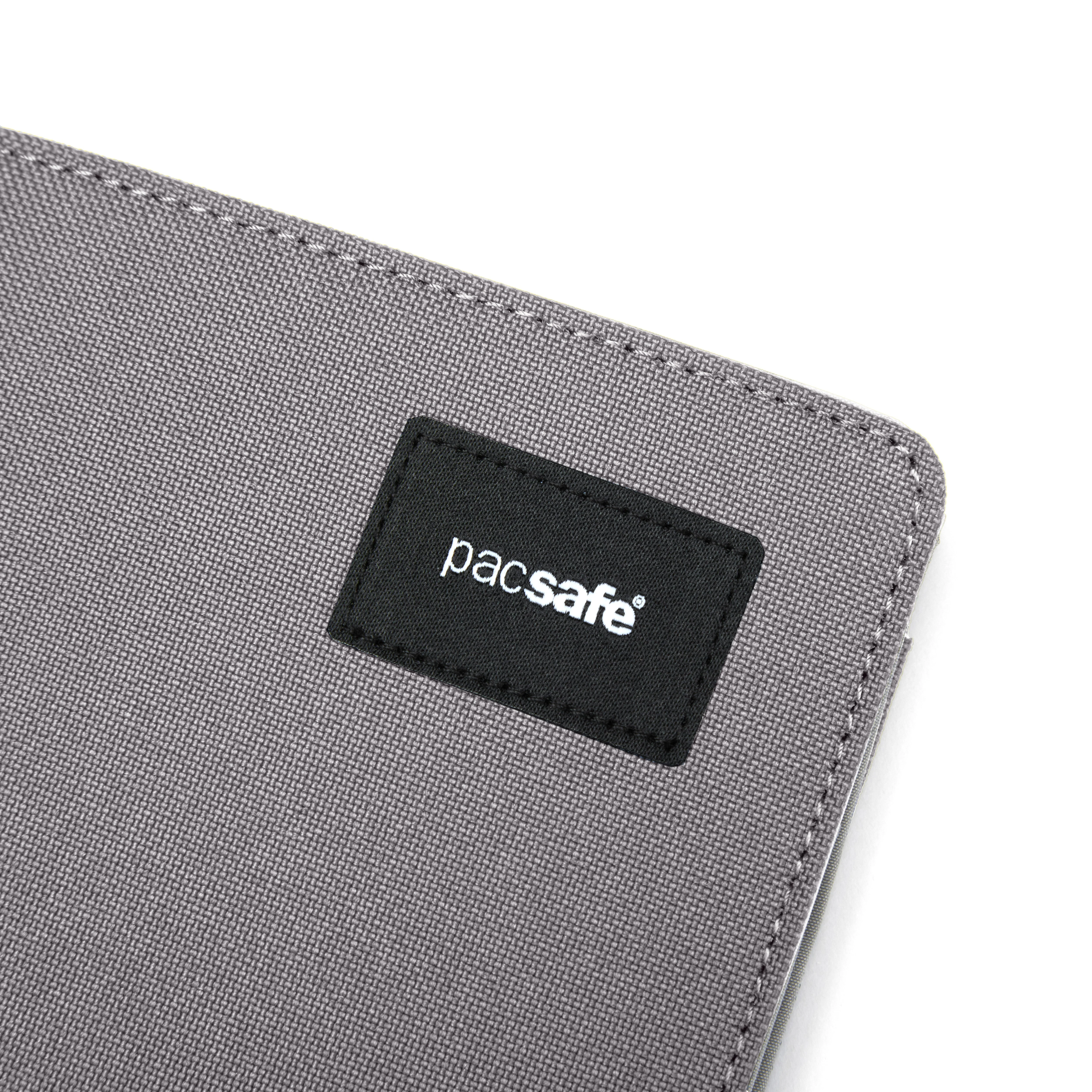 Pacsafe® RFIDsafe™ RFID blocking bifold wallet - Image 35