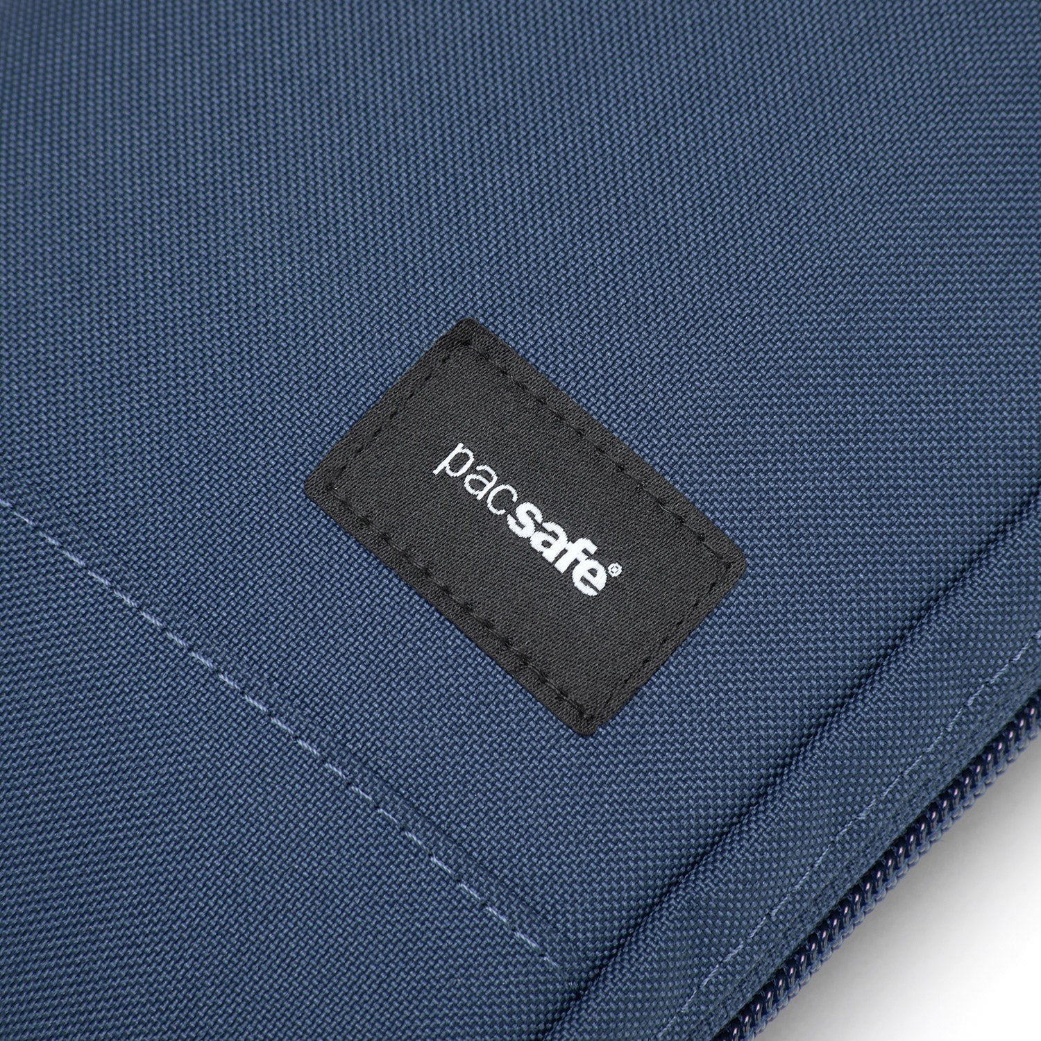 Pacsafe® RFIDsafe™ RFID blocking tech crossbody - Image 34